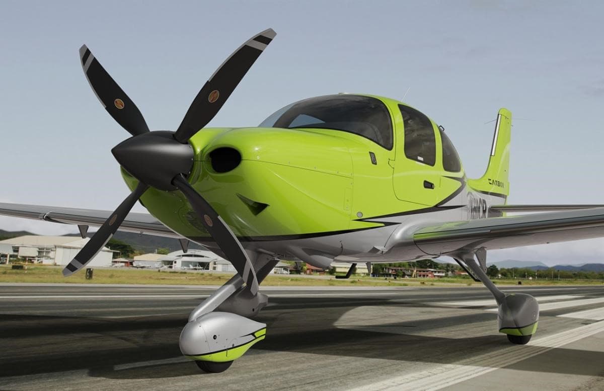 Cirrus SR22