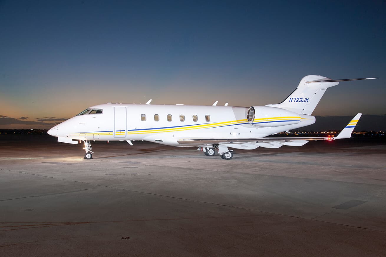 Bombardier Challenger 300
