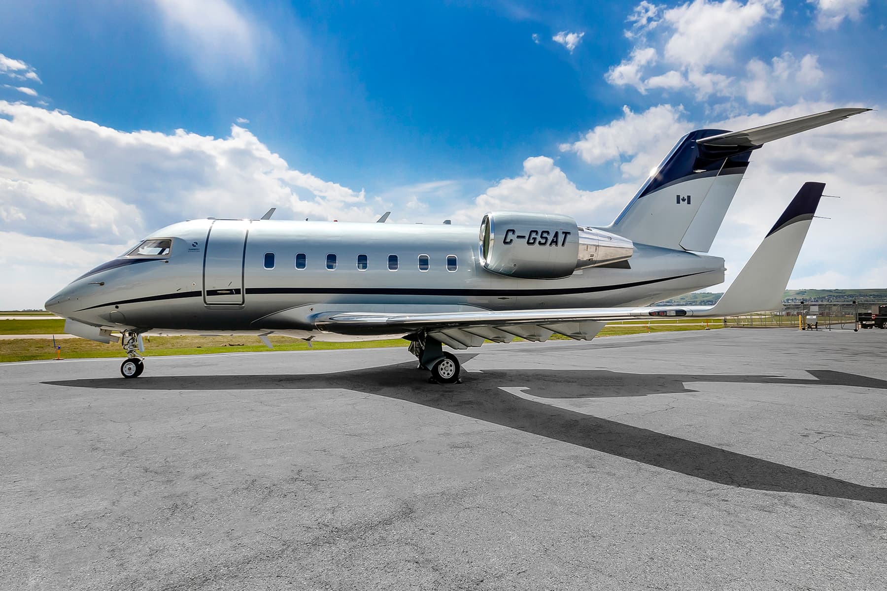 Bombardier Challenger 604