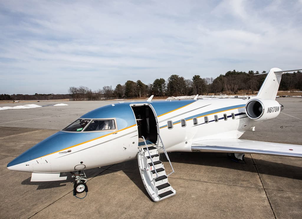 Bombardier Challenger 604