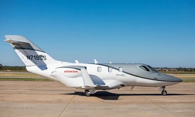 LEARJET 60