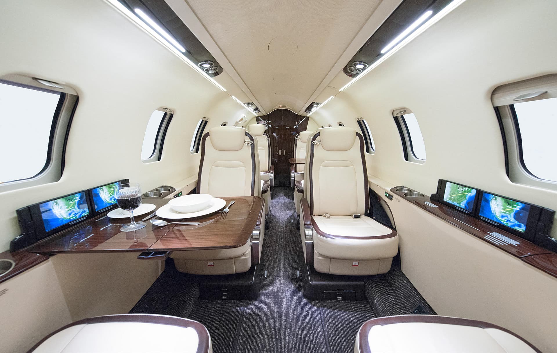 Bombardier Lear 75