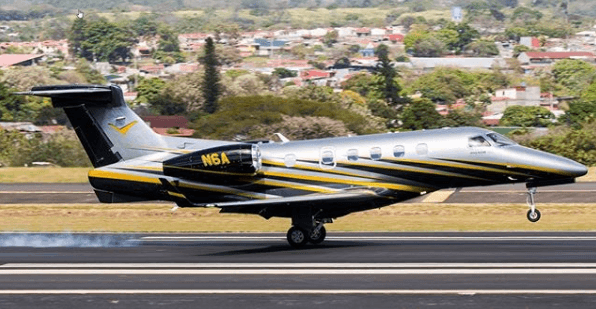 Embraer Phenom 300
